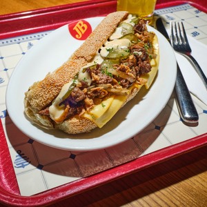 Montag? Der Philly Champ macht’s easy: Steak, Champignons, Gurke und Knobi-Soße. Einfach gu!🔥 

#jimblock #philly champ&nbsp;...